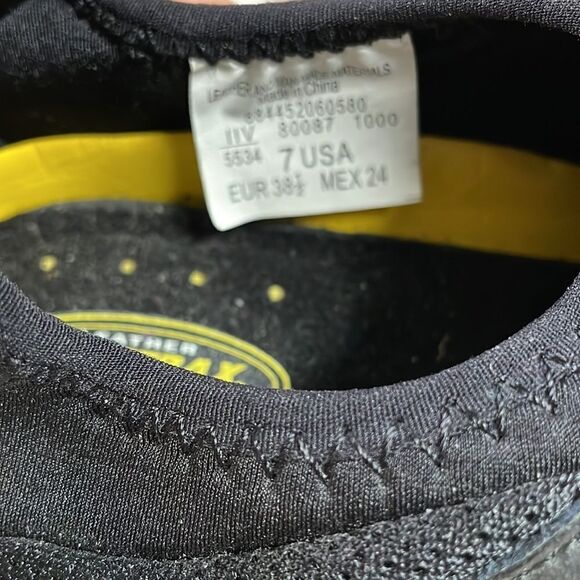 SafeTrax Leather Slip Resistance Footwear, Size 7 Medium, Black Lace Ups - Picture 8 of 9